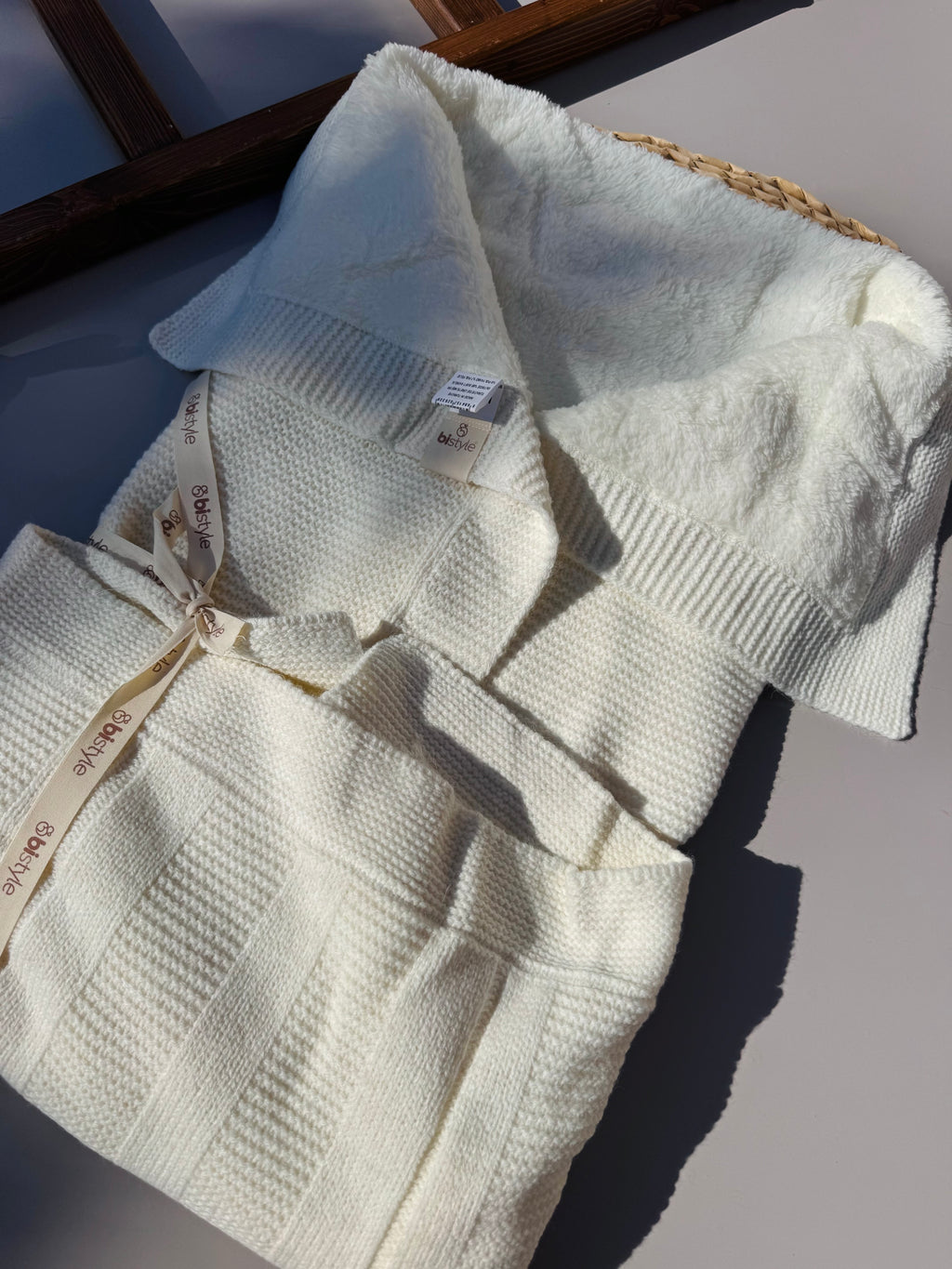 Off White Organic Fabrics blanket fleece inside (GOTS Certified)