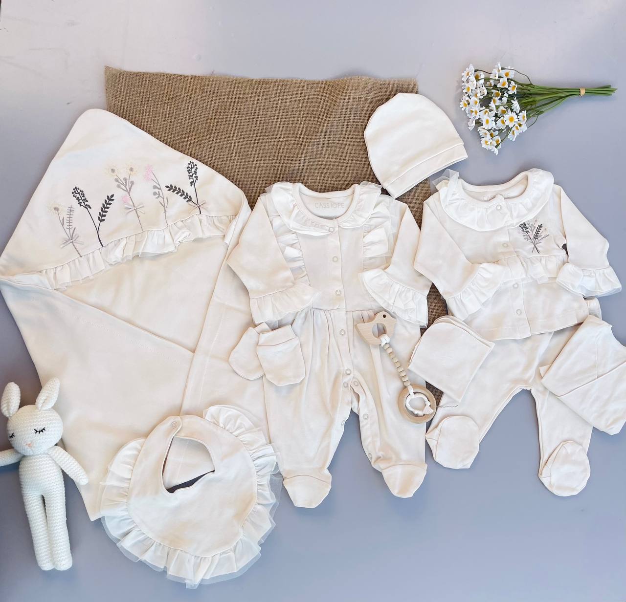 Beige flowers Hospital set 10 Pcs