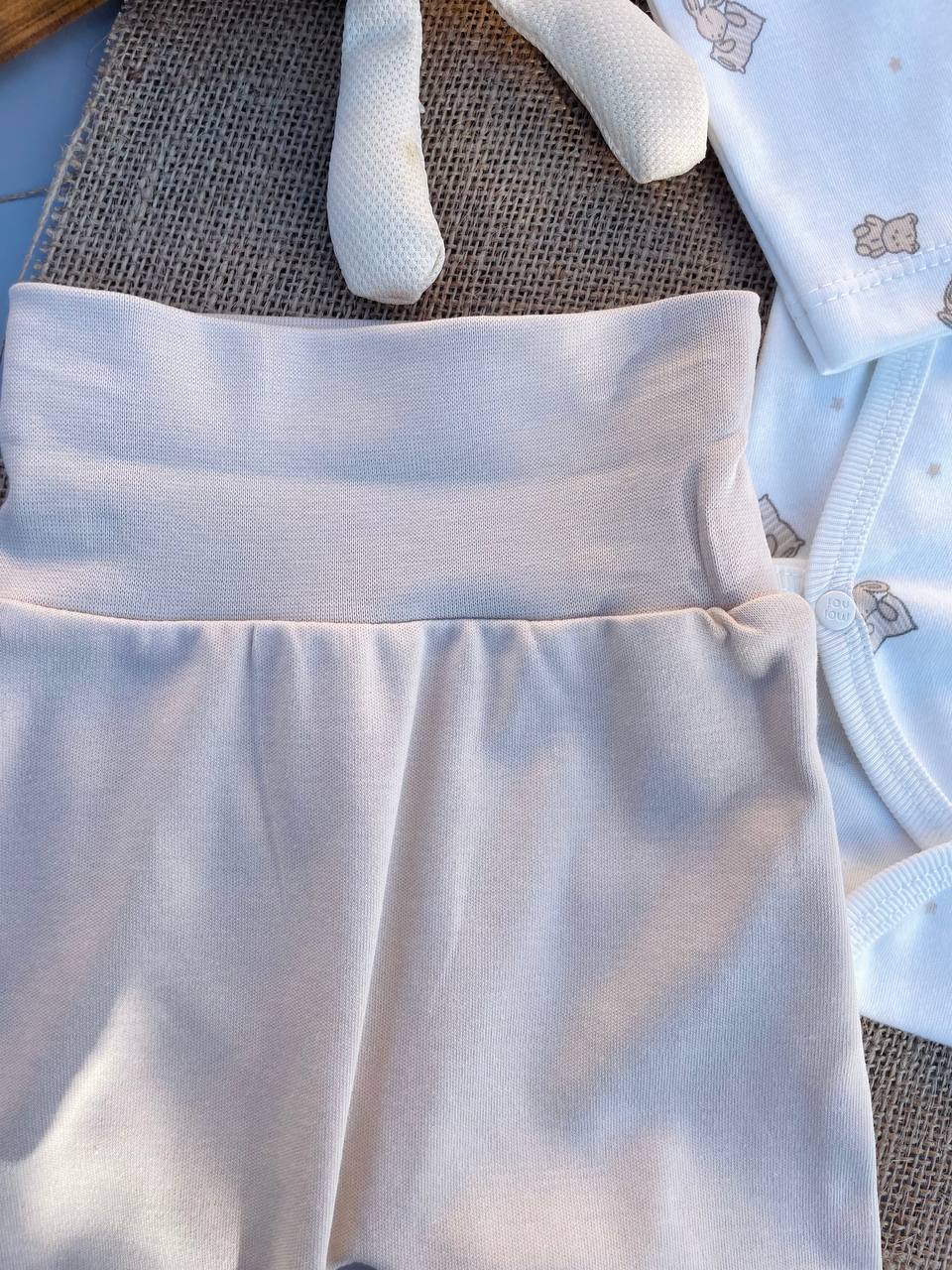 White And Beige Cotton Basic Set