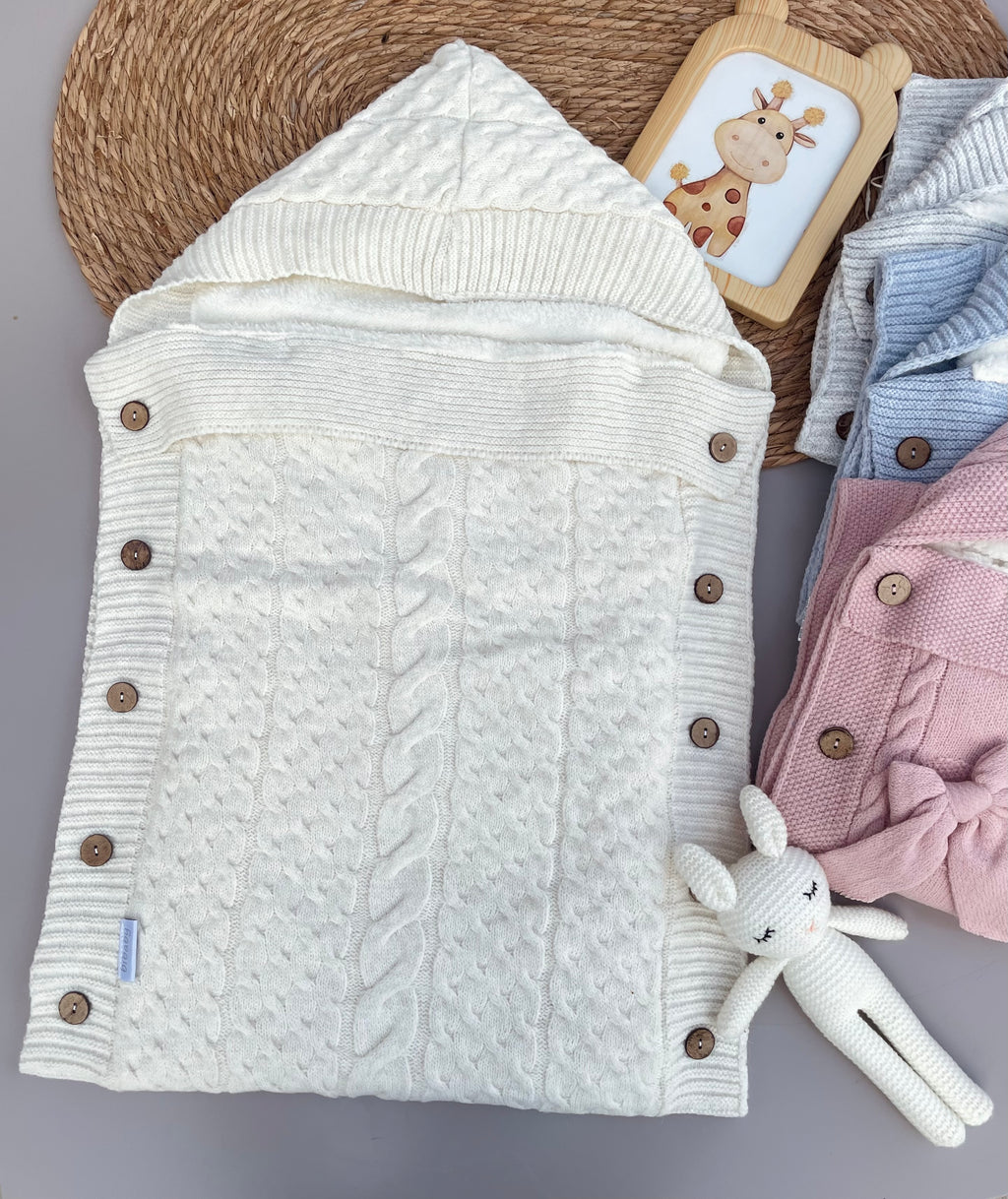 Off White Wool Cache Bébé Fur inside