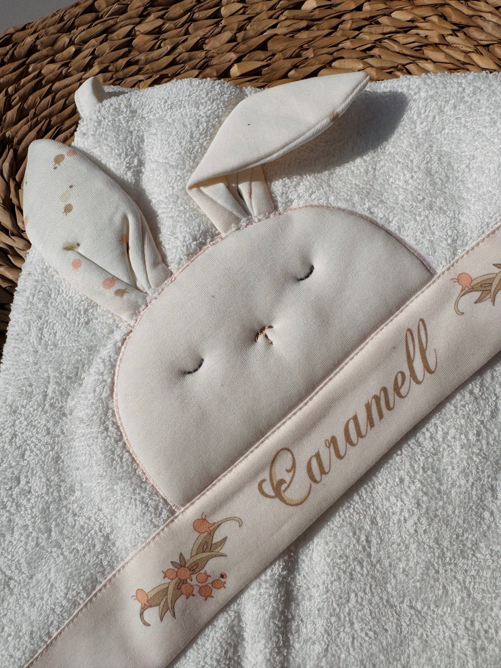 Pink Rabbit Caramell Bath Towel