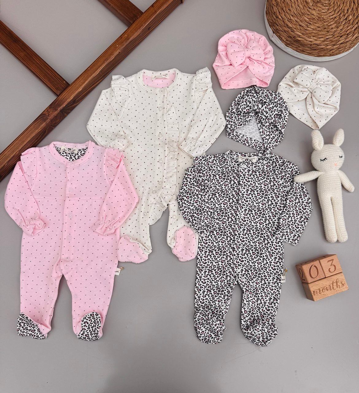 3 Cotton Overalls With Turbans
