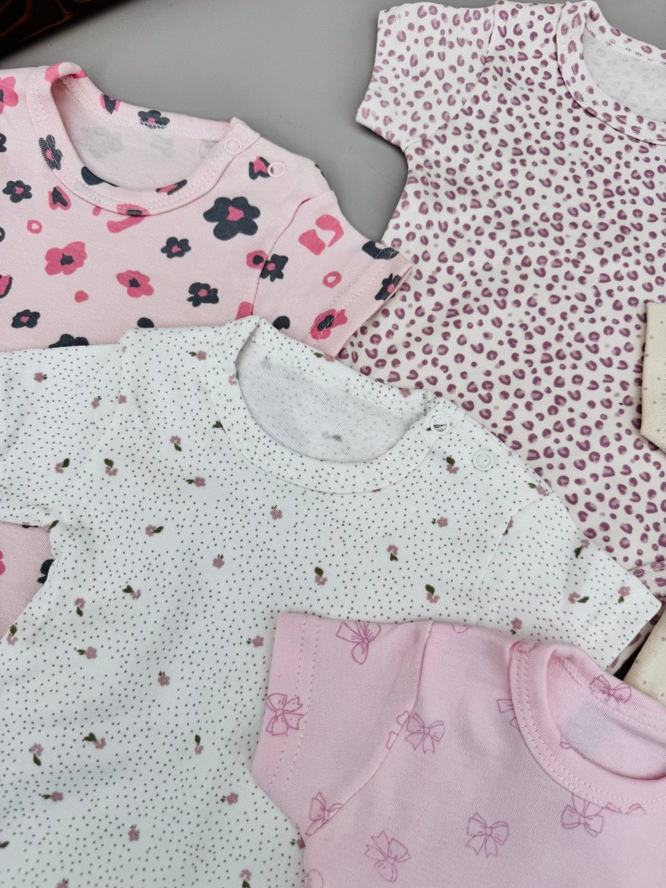 5 Pcs Of 100% Cotton Bodysuit
