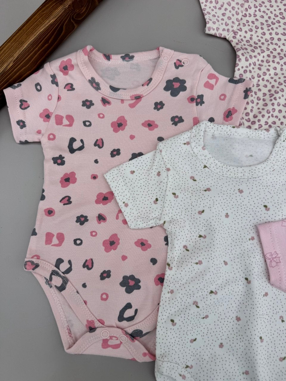5 Pcs Of 100% Cotton Bodysuit