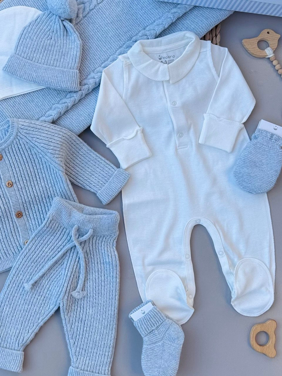 Blue Spanish Design Natural Wool 9 Pcs Hospital Set