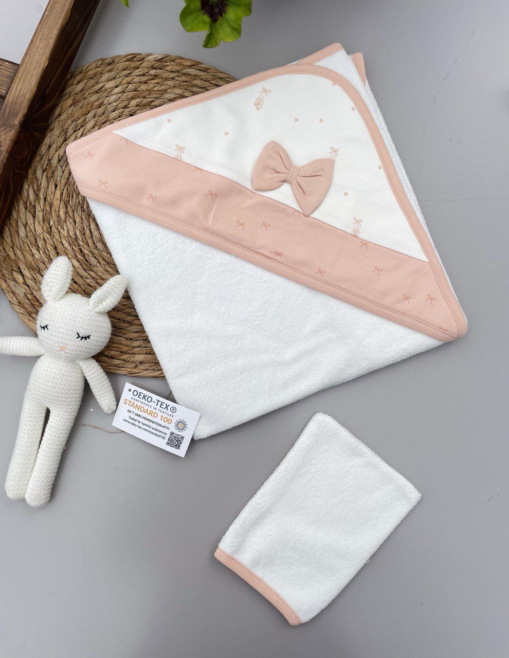 White And Peach Bath Towel Cotton