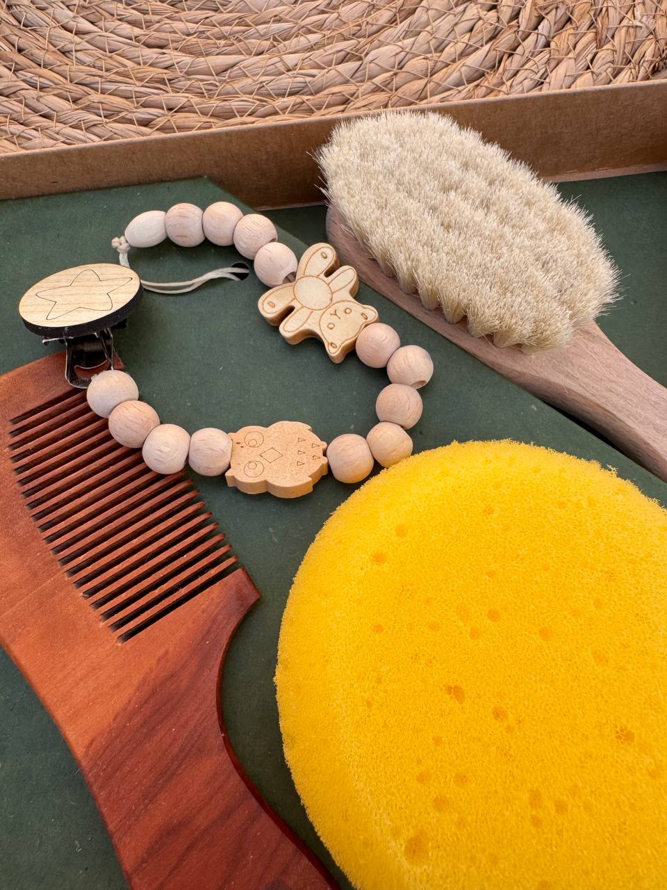LOVEMAXX Pacifier Holder, Comb, Brush, and Sponge Set