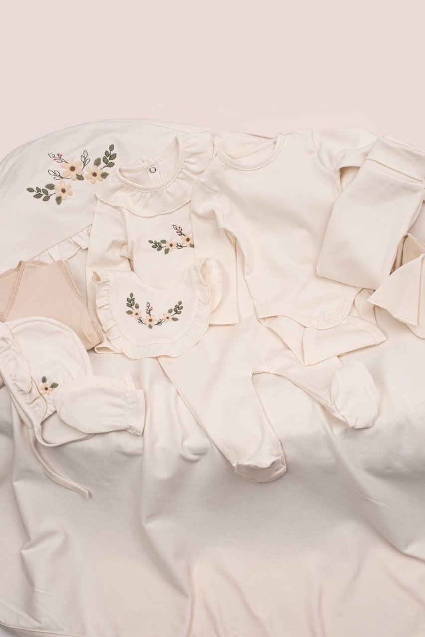 Cream Flowers  Cotton Hospital Set 10 Pcs