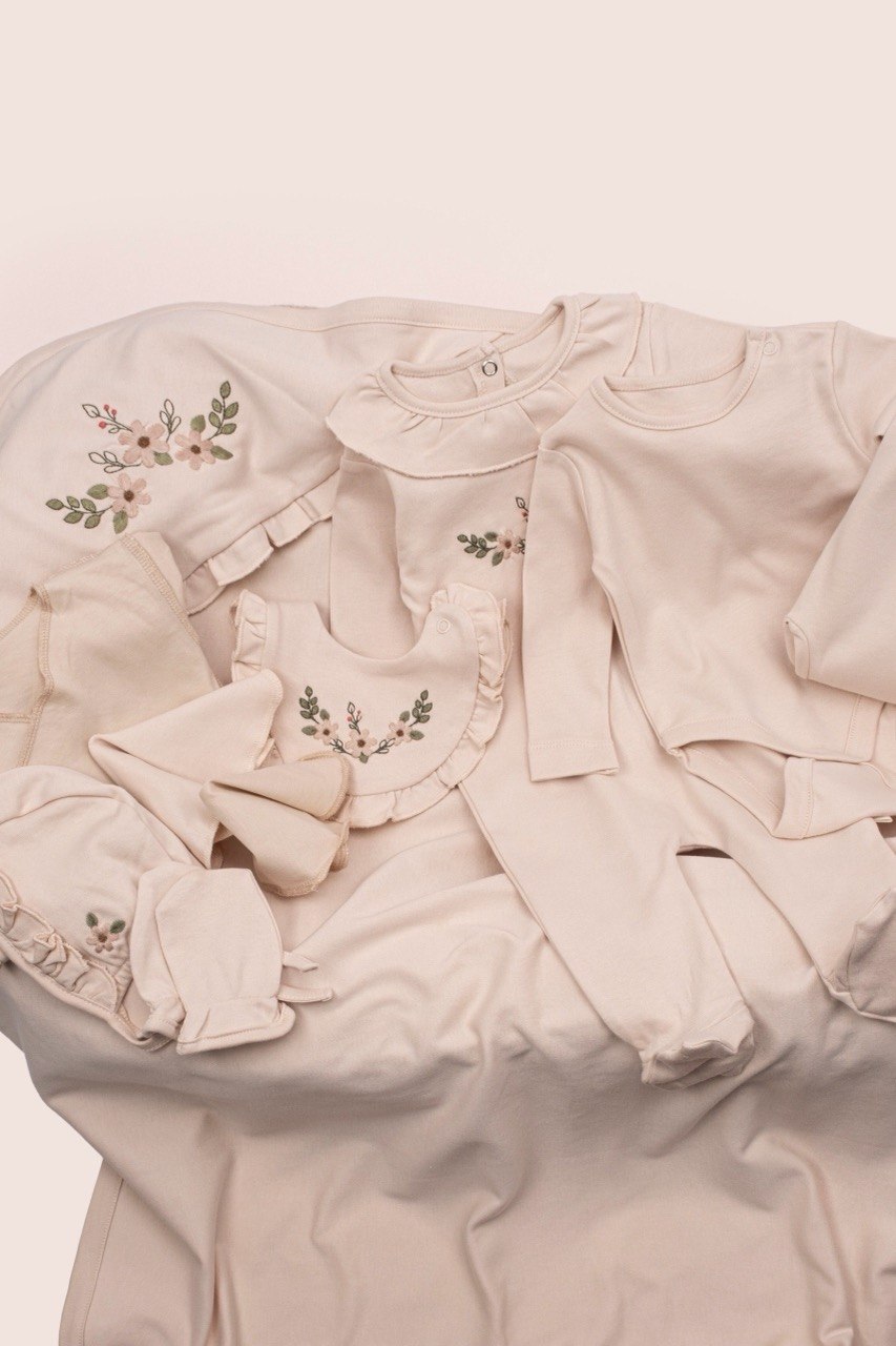 Beige Flowers  Cotton Hospital Set 10 Pcs