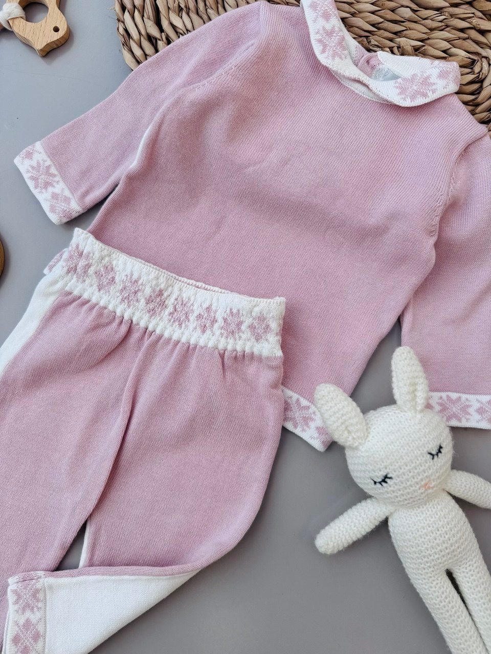 Dusty Pink And Off White Soft Wool Set 2 pcs
