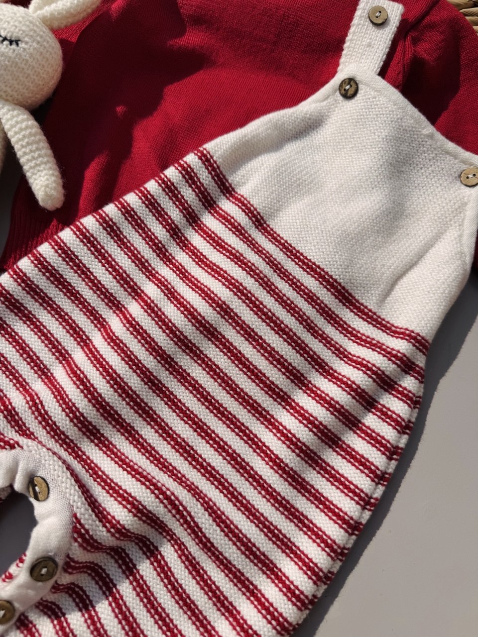 White And Red Salopette Set 2 Pcs
