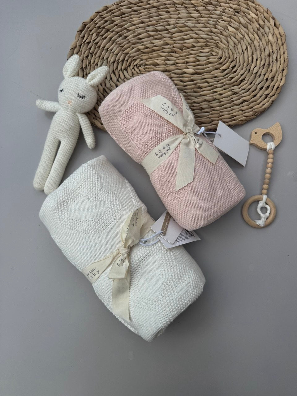 Off-White / Pink Tricot Hearts Blanket