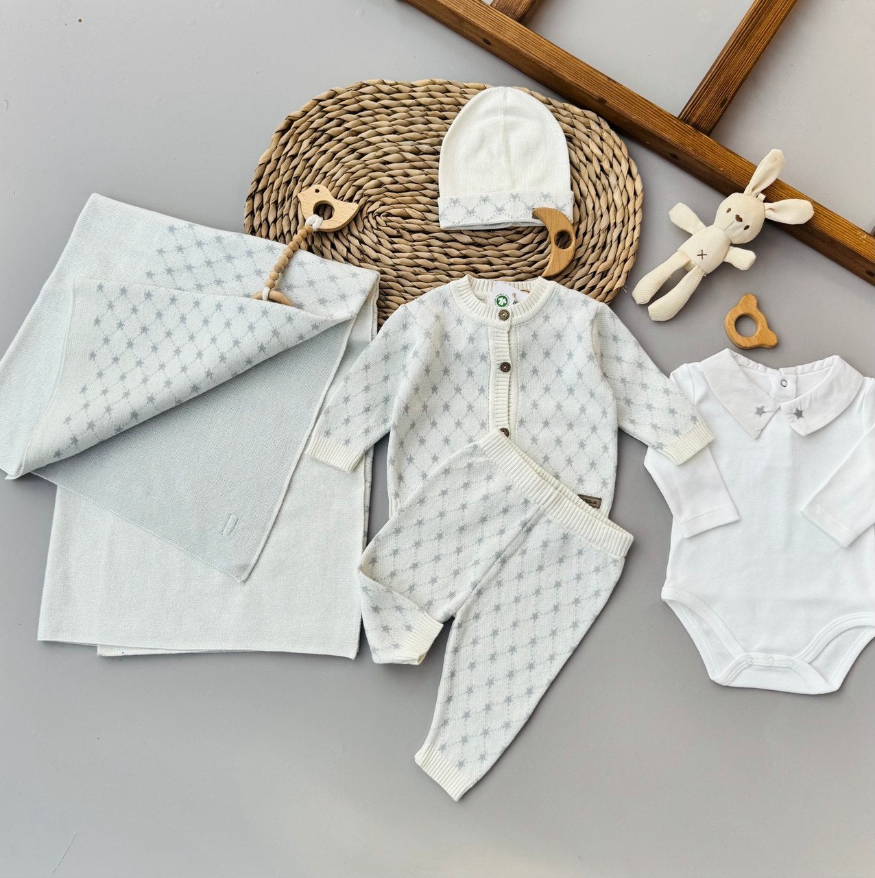 Premium White And Blue Stars Organic Cotton Knit Set 5-pieces