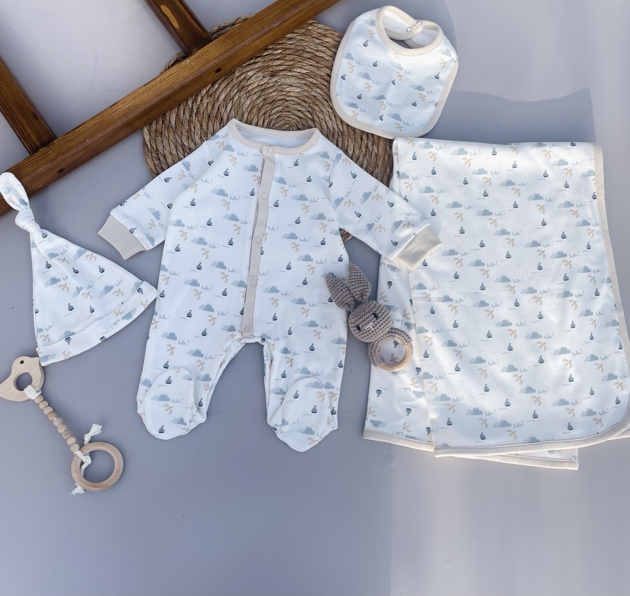 White And Blue Marin  Hospital Set 5 Pcs