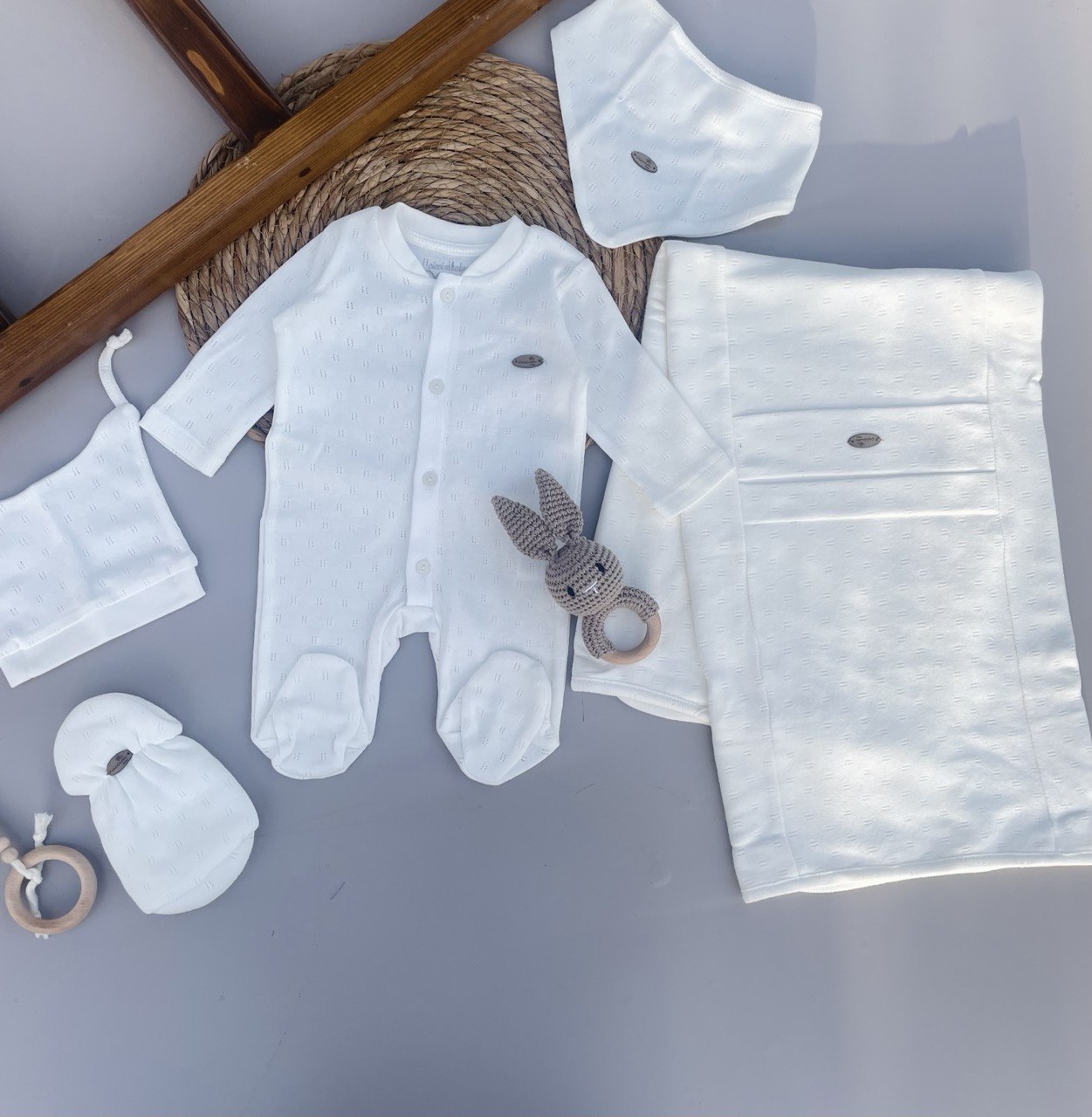 Simple White Cotton Hospital Set 5 Pcs