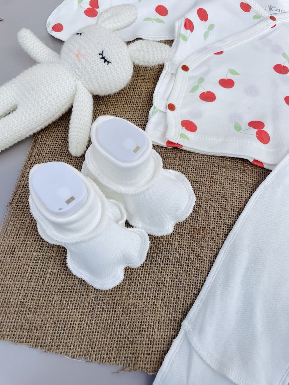White Cherry Cotton Set 4 Pcs