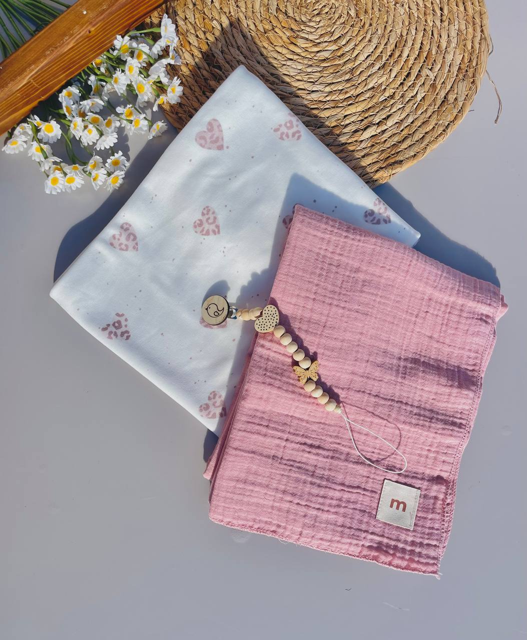Love Max 2 Blankets Set With Pacifier Clip