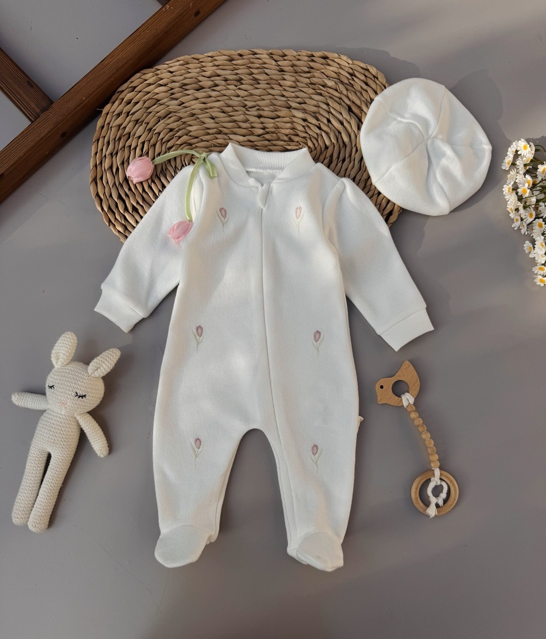 White Flowers Embroidered Overall with beret ( hat )
