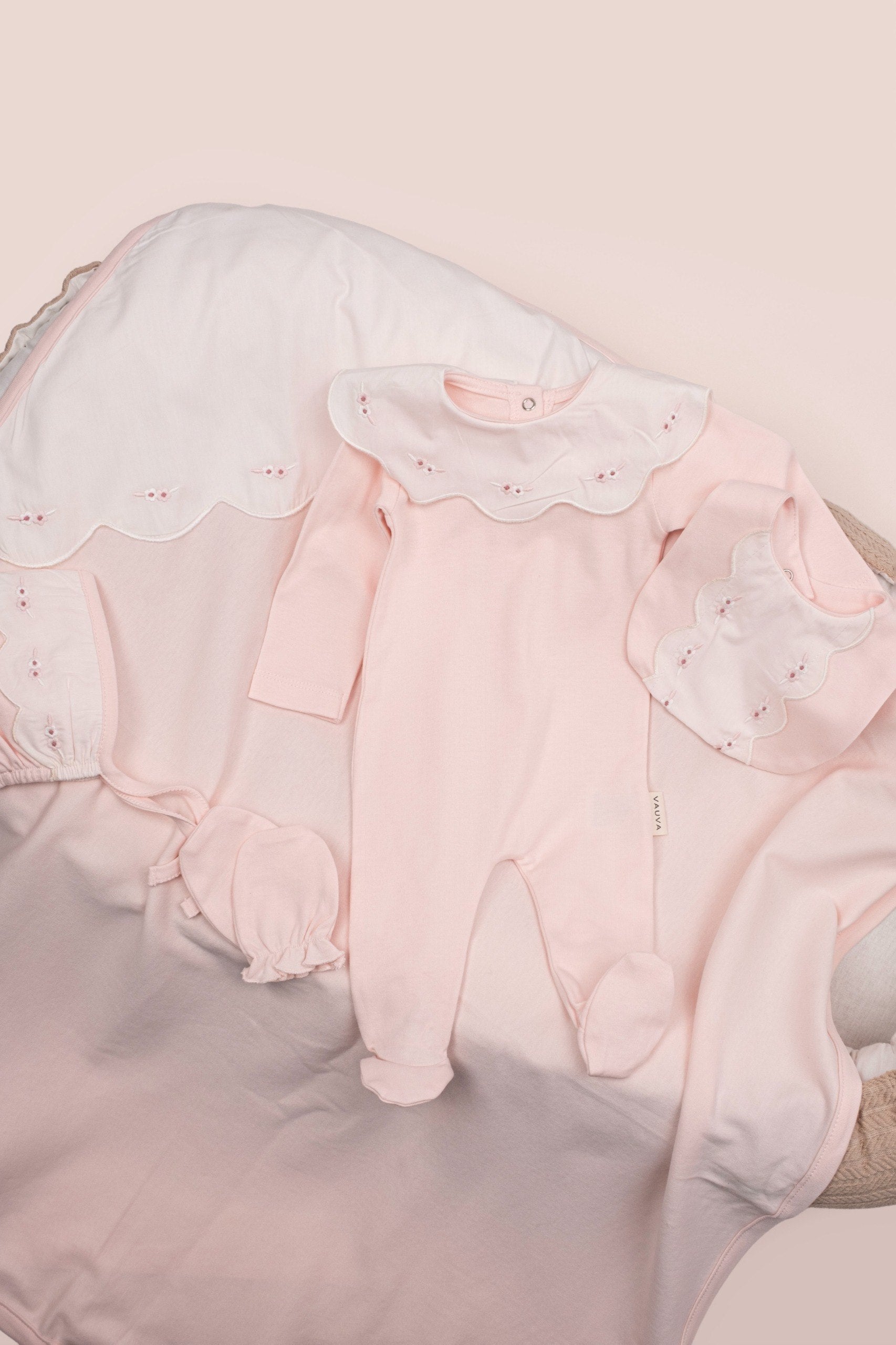 Pink Flowers Hospital Set 4 Pcs