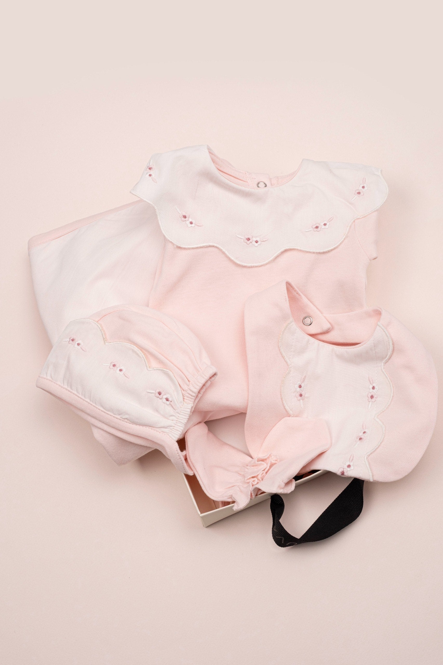 Pink Flowers Hospital Set 4 Pcs