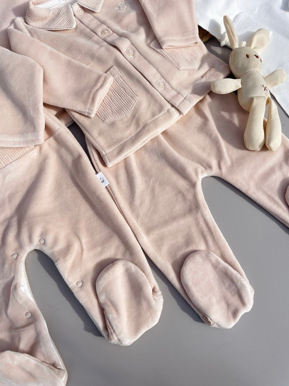 BeigeVelvet Hospital Set 9 Pcs