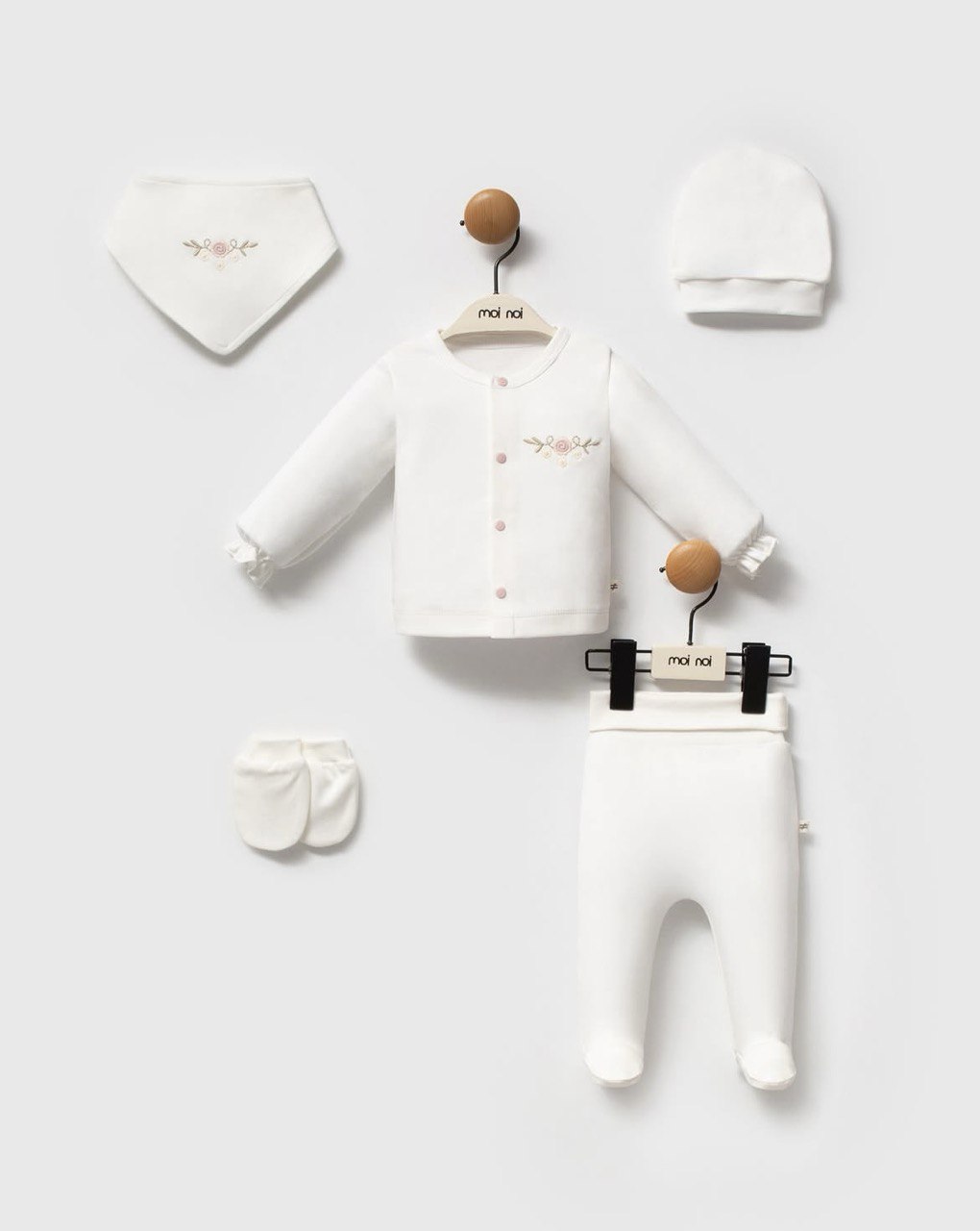 White Cotton Set 5 Pcs Flowers