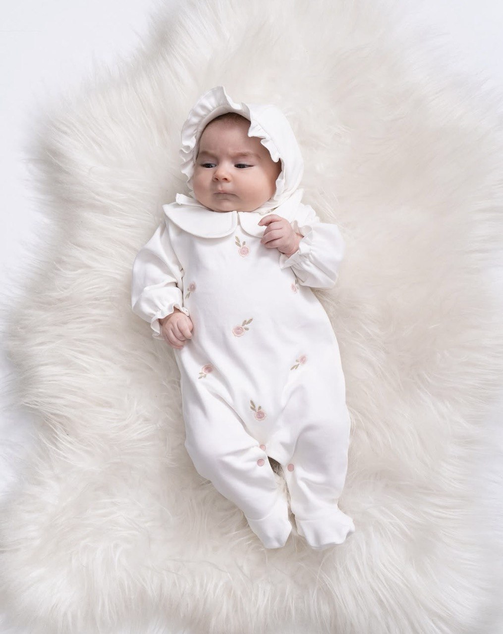 White Cotton Overall With Hat Folwers