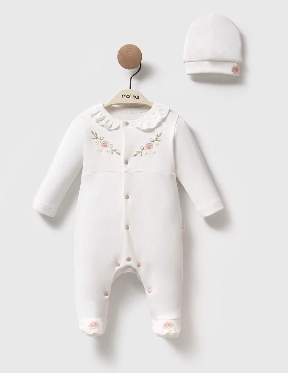 White Cotton Overall With Hat Folwers