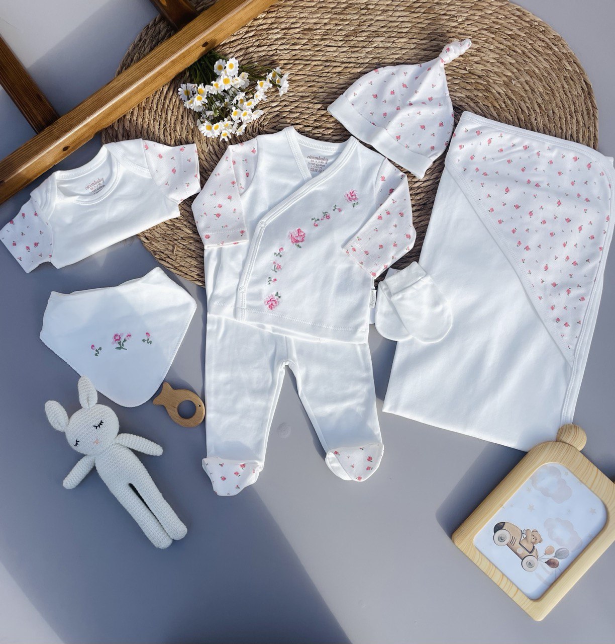 White And Pink Flowers 7 Pcs Set