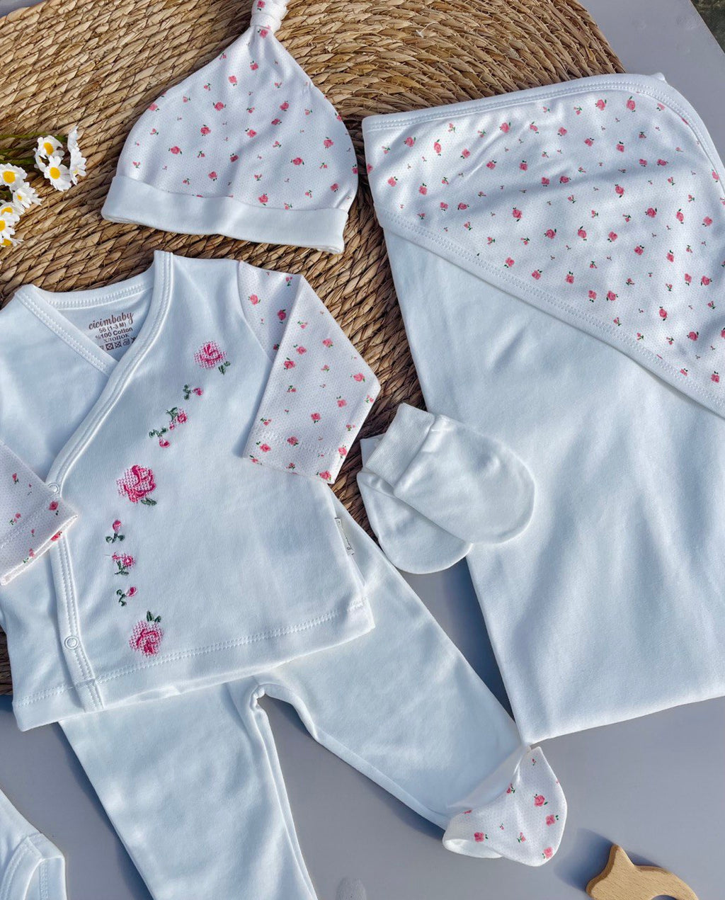 White And Pink Flowers 7 Pcs Set